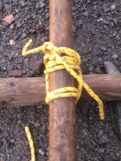 Typical square lashing